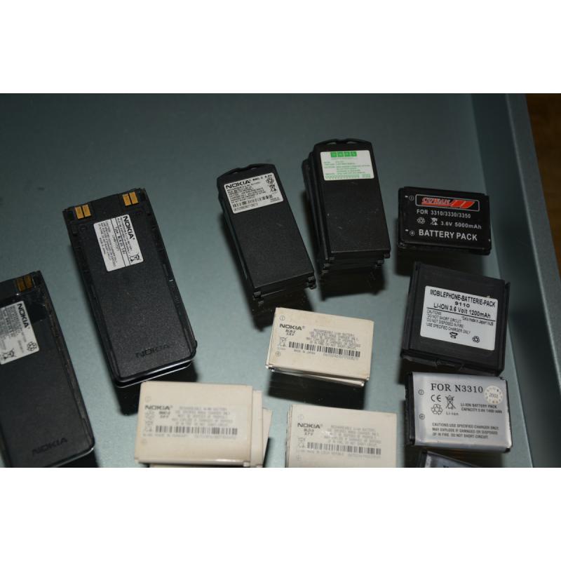 393. lot Batterijen - accu's voor GSM - verzending inbegrepen