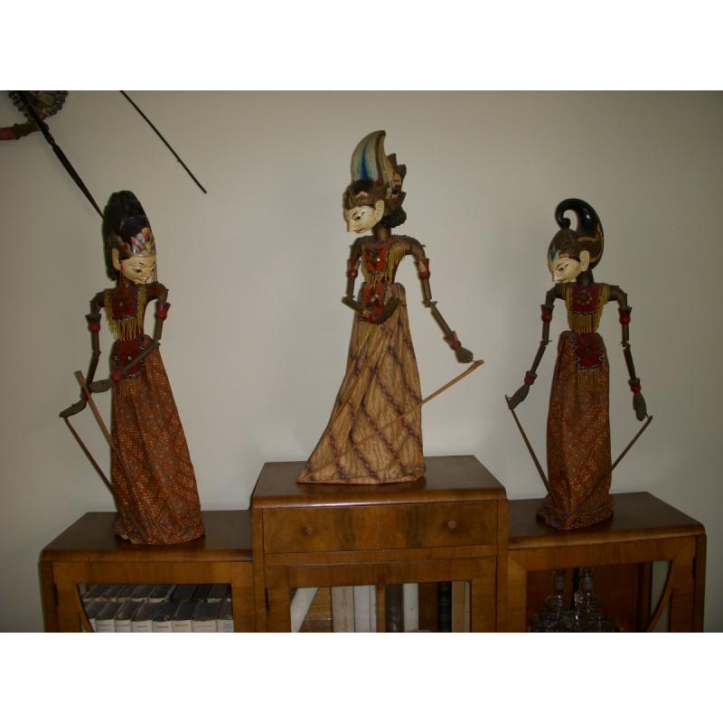 3 antieke wajang handpoppen