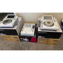 Pioneer CDJ-3000 Multi-Player /  AlphaTheta Euphonia Rotary Mixer / Pioneer DJM-A9 DJ Mixer / Pioneer DJ DJM-V10-LF DJ Mixer / Pioneer DJM-S11 DJ-Mixer / Pioneer CDJ-2000NXS2 / Pioneer DJM-900NXS2 / Pioneer CDJ-Tour1 / Pioneer DJM-TOUR1