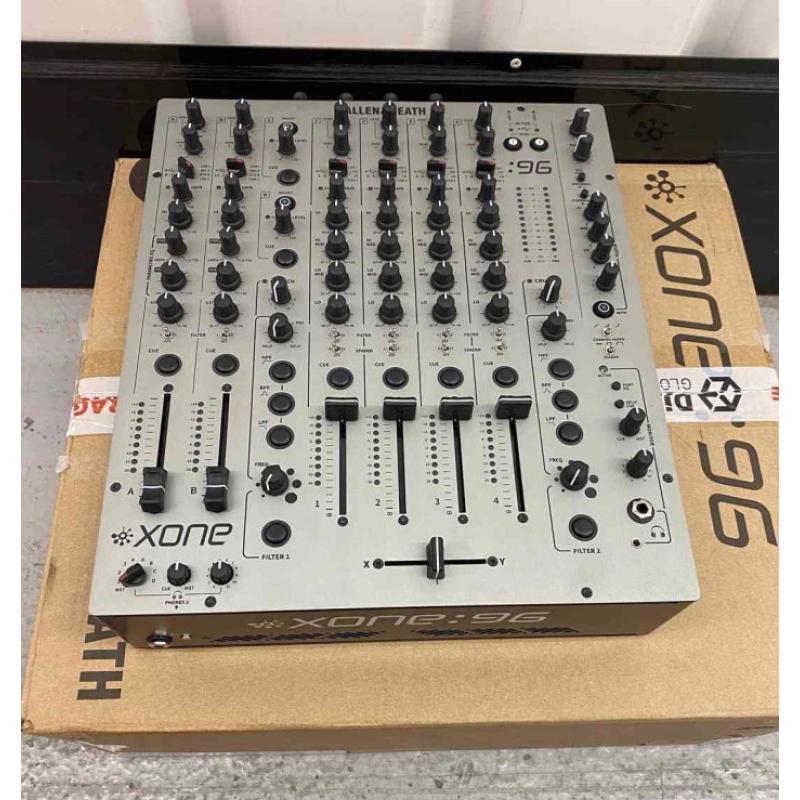 Verkopen AlphaTheta Euphonia Rotary Mixer, PLAYdifferently MODEL 1, Allen & Heath XONE 96 DJ Mixer, Pioneer DJM-V10-LF Mixer, Pioneer DJM-A9 DJ Mixer, Pioneer DJM-V10, Pioneer DJM-S11 Mixer, Pioneer DJM-Tour1, Pioneer DJM-900NXS2