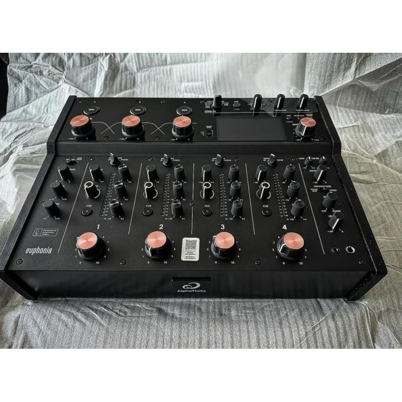 Verkopen AlphaTheta Euphonia Rotary Mixer, PLAYdifferently MODEL 1, Allen & Heath XONE 96 DJ Mixer, Pioneer DJM-V10-LF Mixer, Pioneer DJM-A9 DJ Mixer, Pioneer DJM-V10, Pioneer DJM-S11 Mixer, Pioneer DJM-Tour1, Pioneer DJM-900NXS2