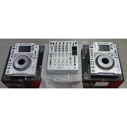 Koop Pioneer DJ 2x Pioneer Cdj-2000Nxs2W +1x Djm-900Nxs2W + Hdj-2000 Mk2 + Rmx-1000-W / 2x Pioneer cdj-tour1 +1xPioneer djm-tour1-dj-pakket