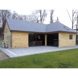 Eiken bijgebouwen, tuinhuizen en poolhouses