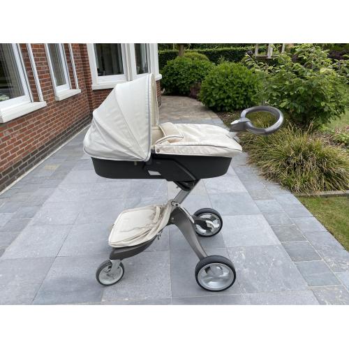 Combinatie kinderwagen en buggy merk Stokke.