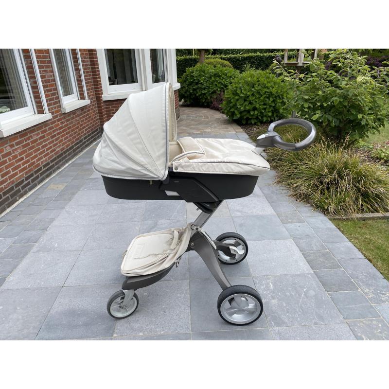 Combinatie kinderwagen en buggy merk Stokke.