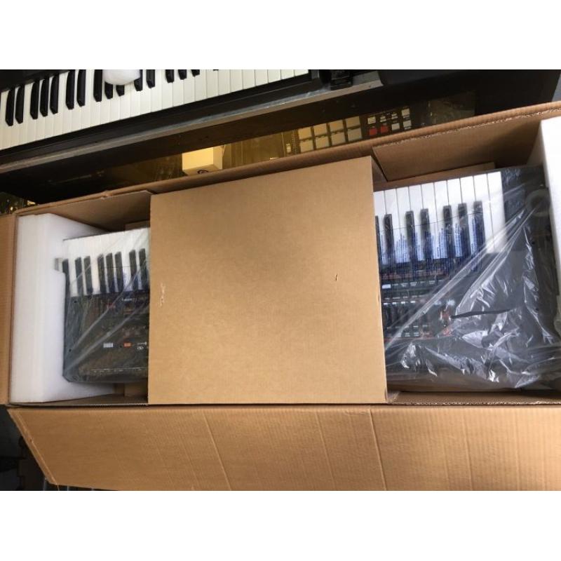 Verkopen Nieu Korg M3, Korg Pa4x, Korg Pa5X, Korg OASYS, Korg Kronos2, Korg Pa1000, Yamaha Genos2 XXL/GENOS-Tyros, Yamaha Motif, Yamaha MODX8+, Yamaha PSR-SX900, Yamaha PSR-A5000, Yamaha Montage 8, Nord Electro 6D 61-toetsen/ Nord Electro 5d 61 toetsen