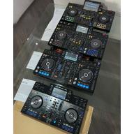 Verkauft Pioneer DJ XDJ-RX3, Pioneer XDJ-XZ, Pioneer OPUS-QUAD, AlphaTheta XDJ-AZ, Pioneer DDJ-RZX, Pioneer DDJ-FLX10, Pioneer DDJ-1000, Pioneer DDJ-1000SRT, Pioneer DJ DDJ-REV7, Pioneer DDJ-800, Pioneer CDJ-3000, Pioneer DJ DJM-A9, Pioneer CDJ 2000NXS2