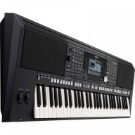 YAMAHA PSRS950 KEYBOARD OCCASION