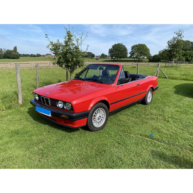 Prachtige oldtimer BMW 318i CABRIO in perfecte staat.
