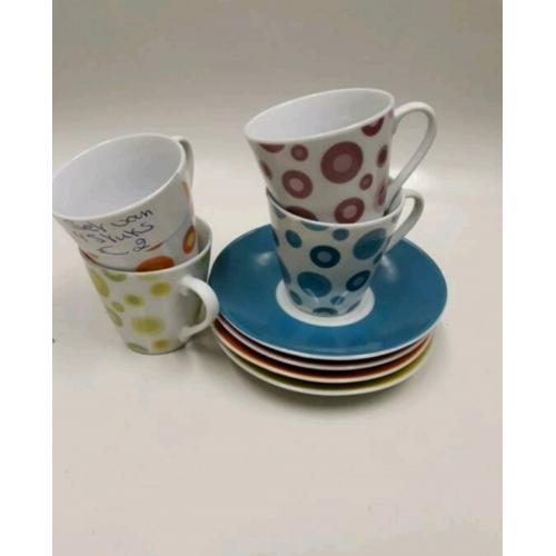 4 Espresso tasjes + 4 bordtjes