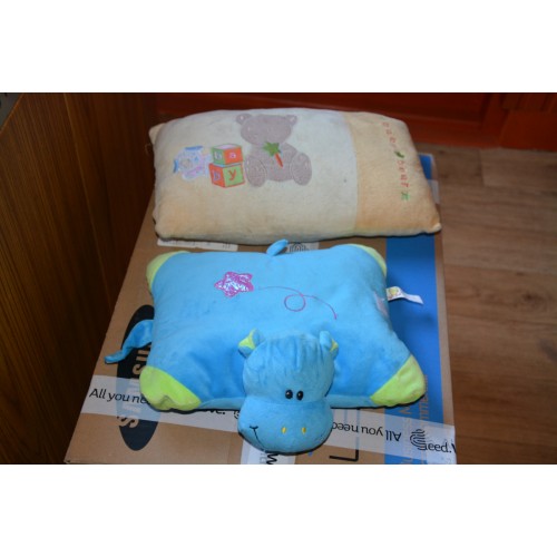 418. zachte kussentjes 2 stuks, verzending inbegrepen