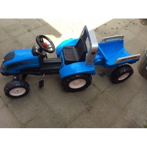 Tractor met aanhangwagen nieuw