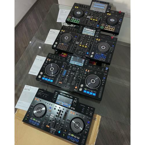 Verkauft Pioneer DJ XDJ-RX3, Pioneer XDJ-XZ, Pioneer OPUS-QUAD, AlphaTheta XDJ-AZ, Pioneer DDJ-RZX, Pioneer DDJ-FLX10, Pioneer DDJ-1000, Pioneer DDJ-1000SRT, Pioneer DJ DDJ-REV7, Pioneer DDJ-800, Pioneer CDJ-3000, Pioneer DJ DJM-A9, Pioneer CDJ 2000NXS2,