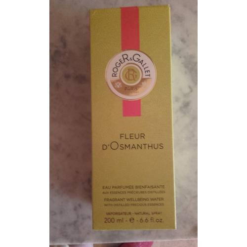 ROGER & GALLET FLEUR D'OSMANTHUS FRAGRANT WELLBEING WATER PULVARISATEUR 200ML.